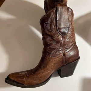 Idyllwind Cowboy Booties, 7.5 B, Brown